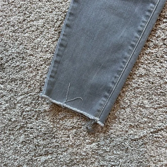 NWOT MOTHER High Waisted Looker Ankle Fray Skinnies in Dye Graphite. Size 28 - Picture 4 of 15